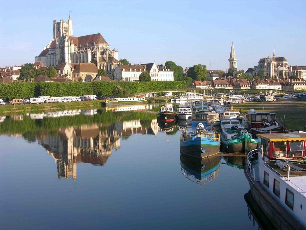 Premiere Classe Auxerre Monéteau Exteriör bild
